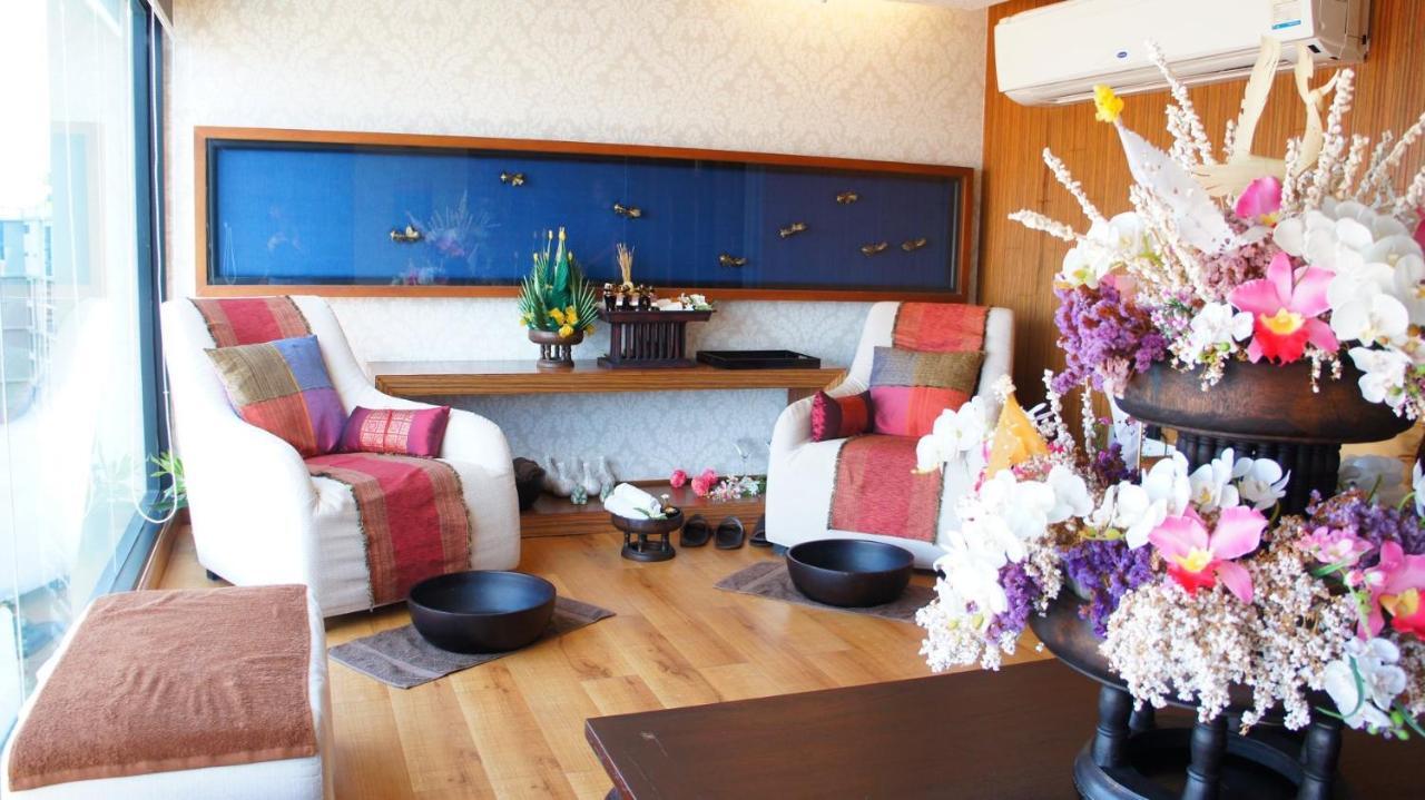 The Astra Chiang Mai Family Room Экстерьер фото