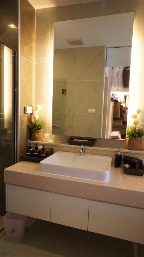 The Astra Chiang Mai Family Room Экстерьер фото
