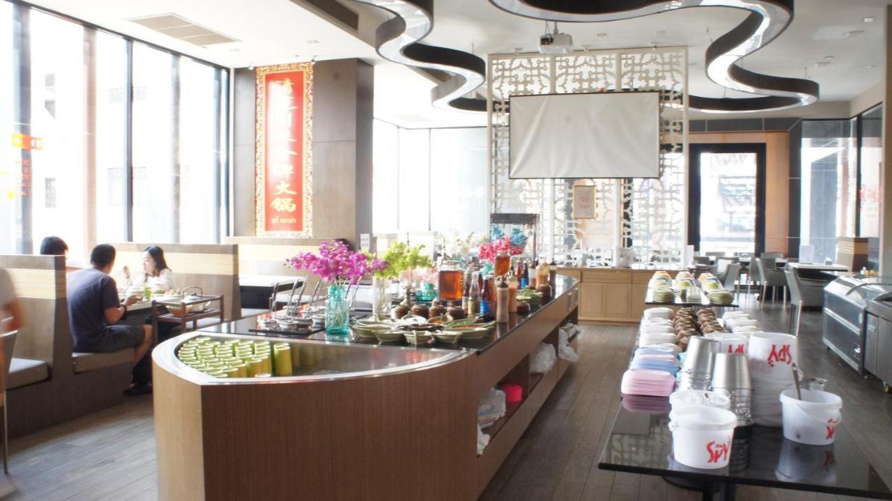 The Astra Chiang Mai Family Room Экстерьер фото